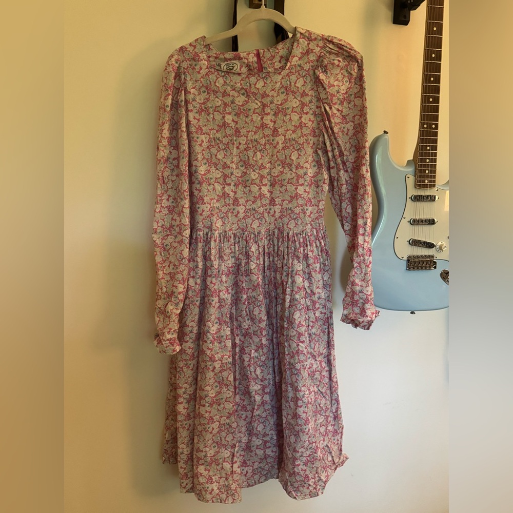 Laura Ashley Pink Floral Dress - fits like an 8